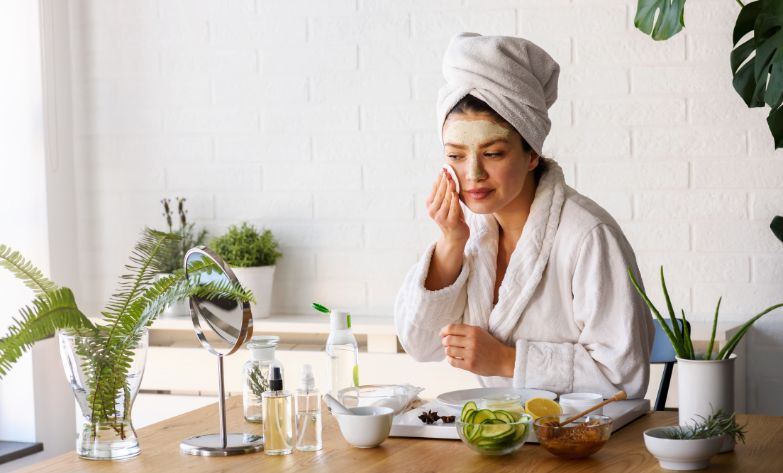 private cosmetic manufacturers, private label cosmetics manufacturing, skin care contract manufacturer, skin care manufacturer, manufacturer for skin care products, private label skin care company, third party cosmetics manufacturer